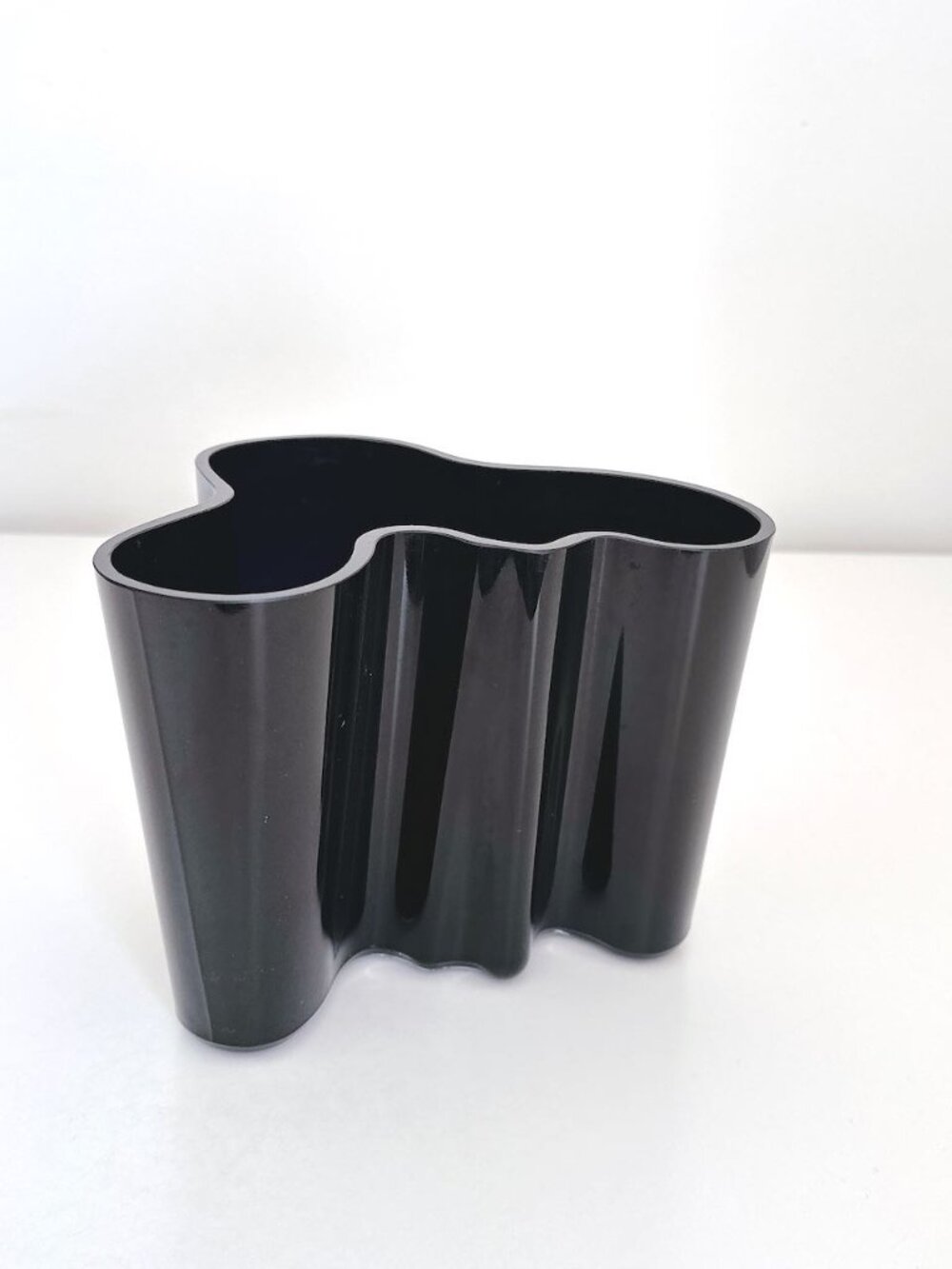 VINTAGE ALVAR AALTO IITTALA COBALT BLUE PURPLE GLASS SAVOY VASE 6" TALL